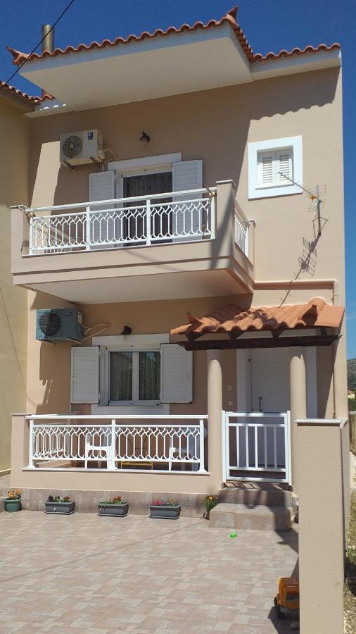 Toulas House Elíka Exterior foto